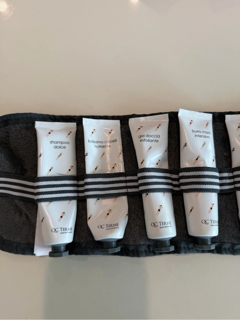 QC TERME spa & resort Towel Bag - bundle set - 'Relax and Travel'